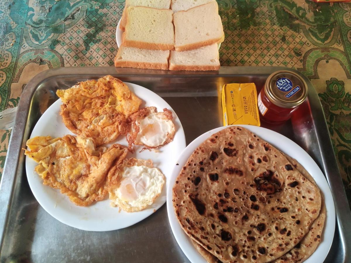 Al Rehman Guest Hous Hotel Hyderabad Bagian luar foto